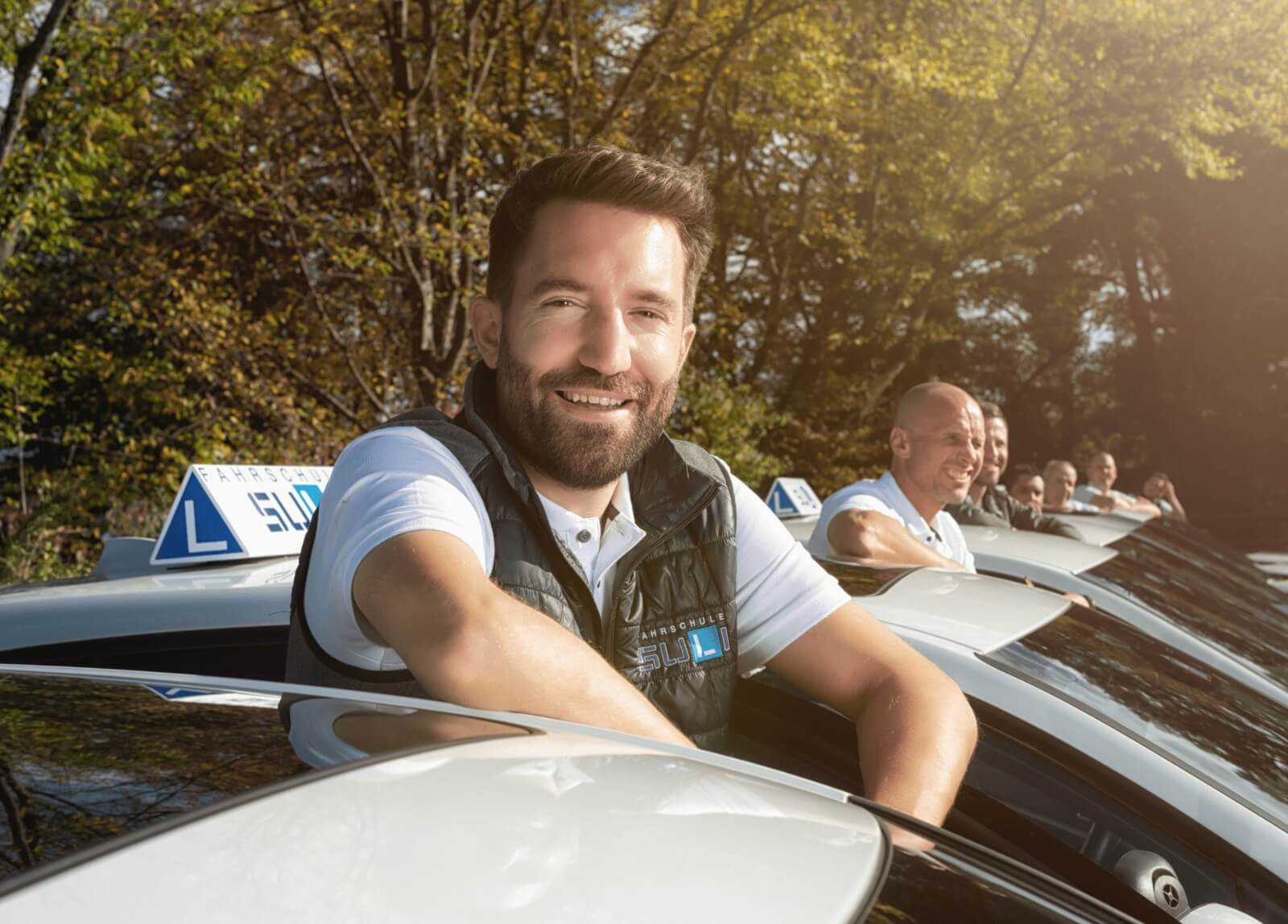 Ein sympathischer Fahrlehrer der Fahrschule SULI, freundlich und engagiert.