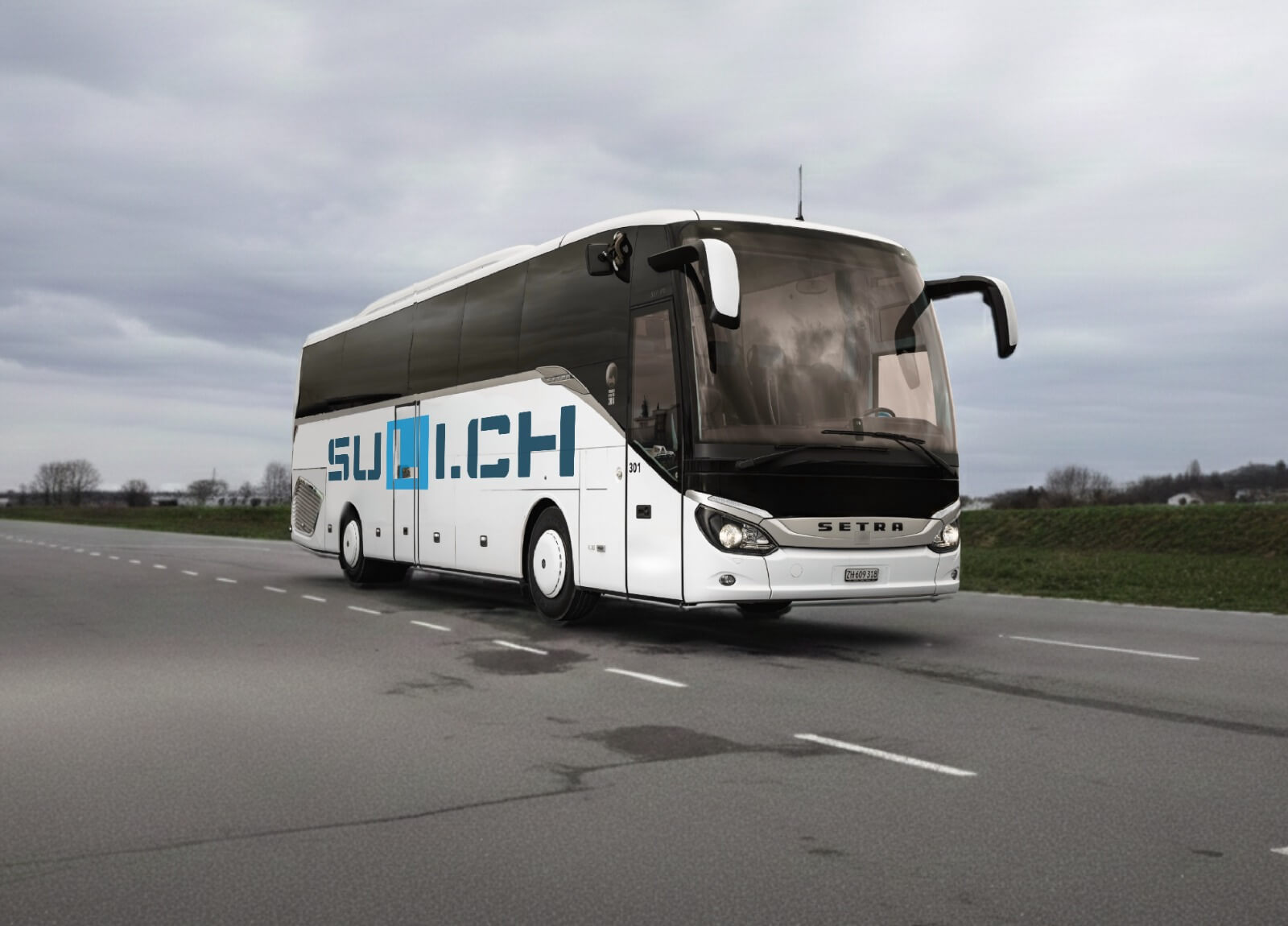 Fahrschüler übt das Fahren eines Busses der Klasse D unter Anleitung eines Fahrlehrers bei der Fahrschule SULI.