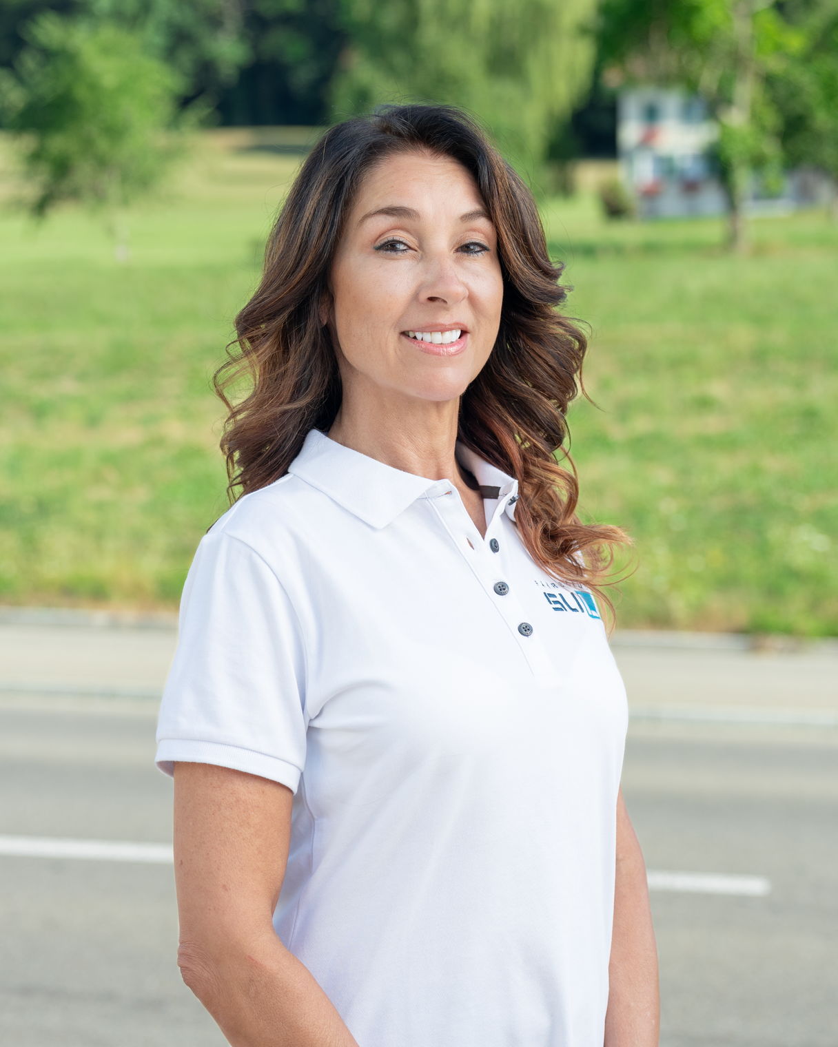 Porträt von Betty, Nothelferinstruktorin der Fahrschule Suli, während eines Nothelferkurses.