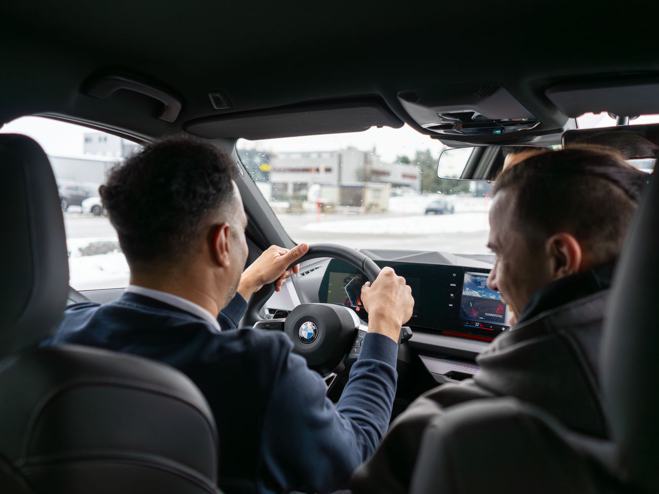 Vorbereitung auf die Kontrollfahrt bei der Fahrschule SULI für ausländische Führerausweise